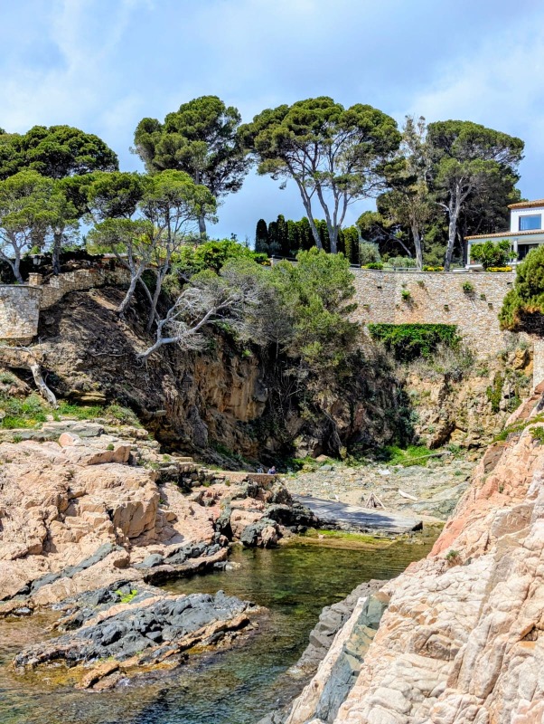 Cala Fornells Begur, costa brava, Empordà, informació des de Mas Ramades
